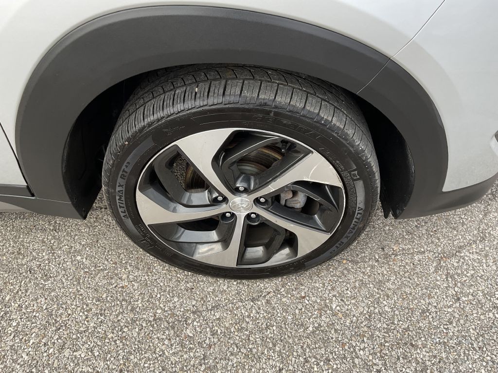 2017 Hyundai Tucson Image 13