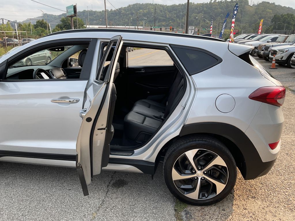 2017 Hyundai Tucson Image 23