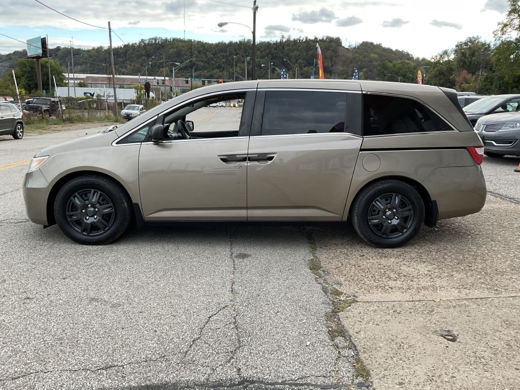 2013 Honda Odyssey Image 6