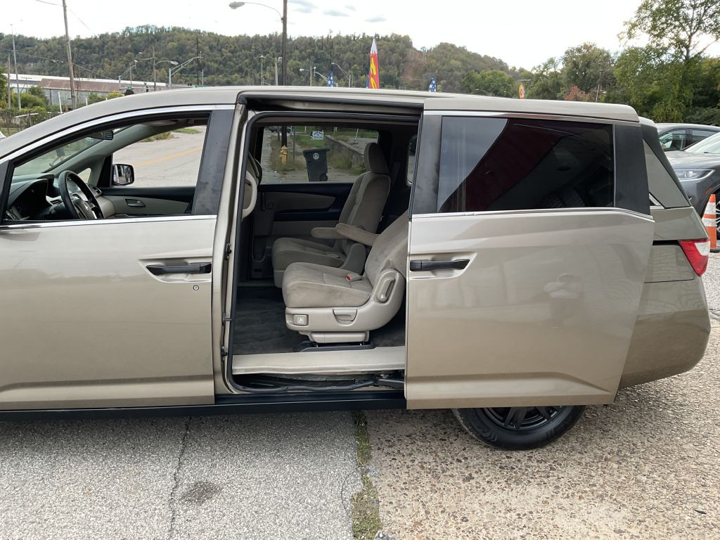 2013 Honda Odyssey Image 19