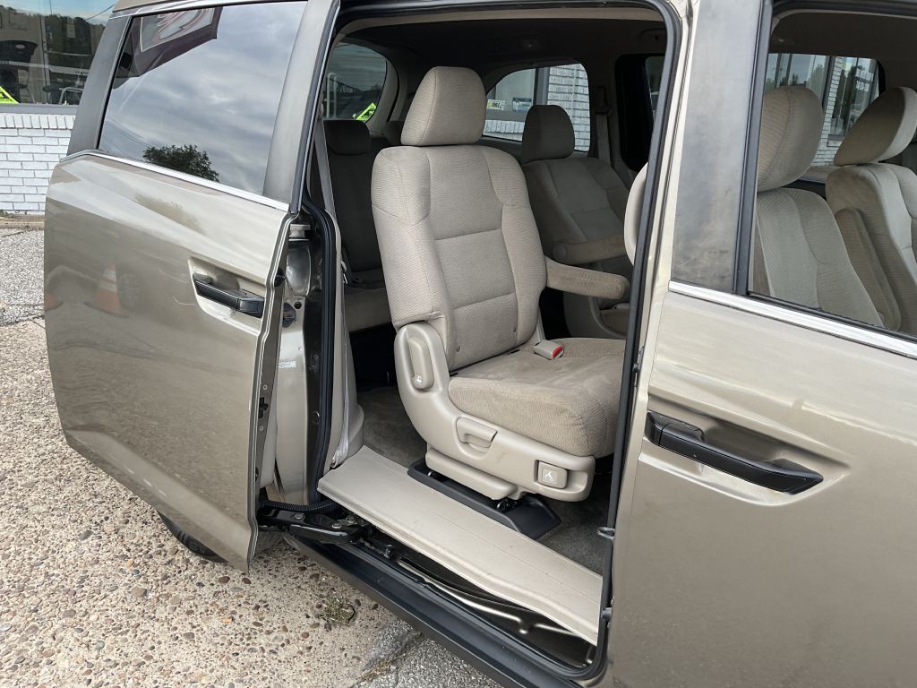2013 Honda Odyssey Image 23