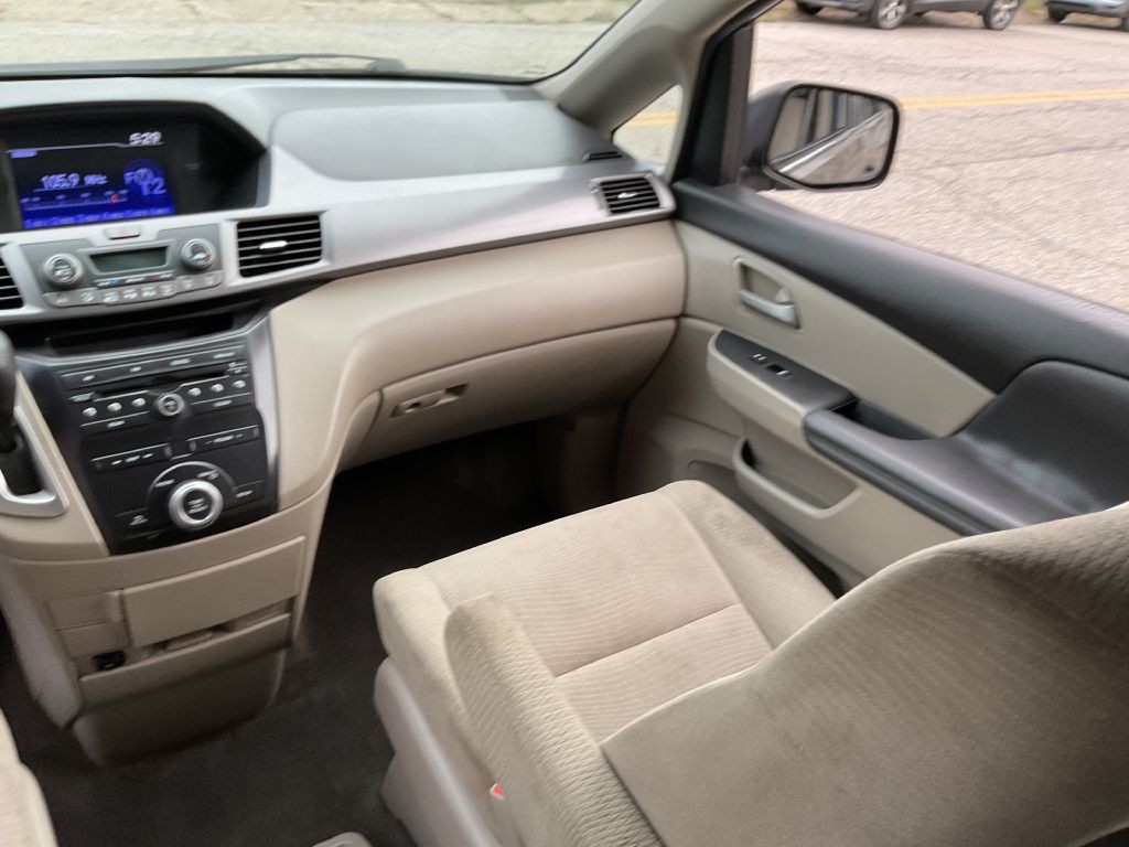 2013 Honda Odyssey Image 31