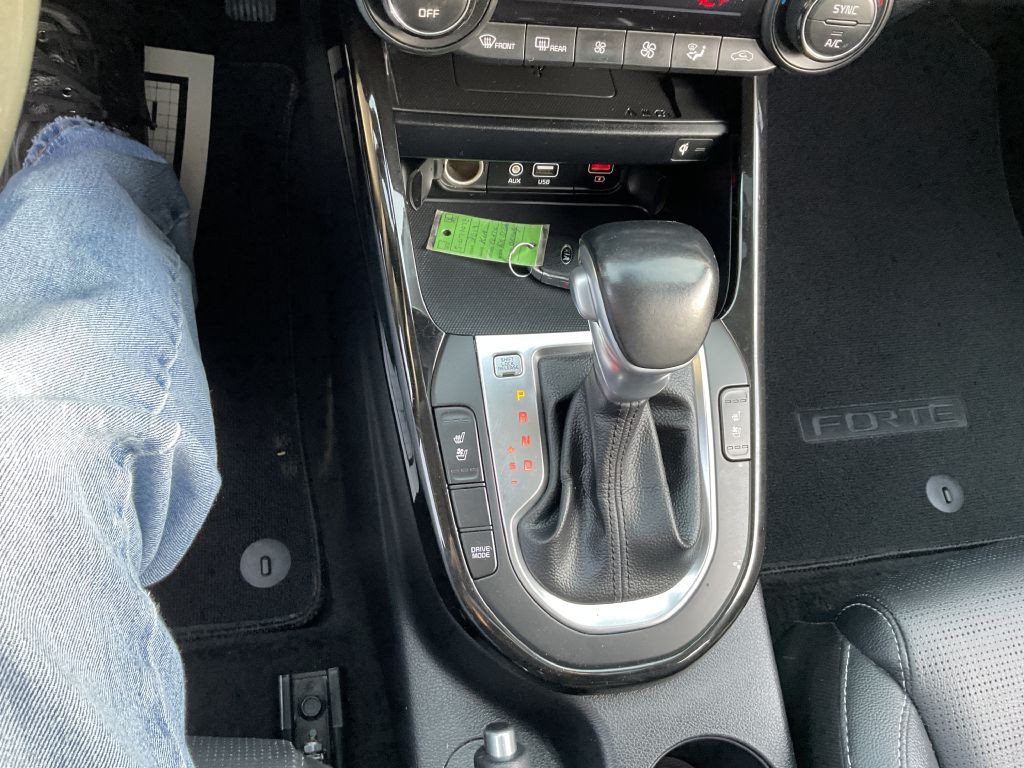 2019 Kia Forte Image 35