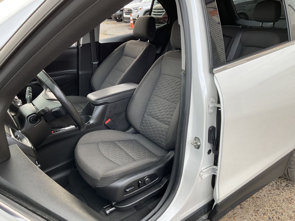 2018 Chevrolet Equinox Image 14