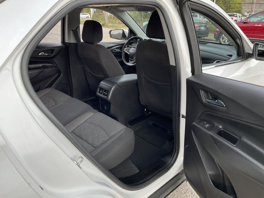2018 Chevrolet Equinox Image 24