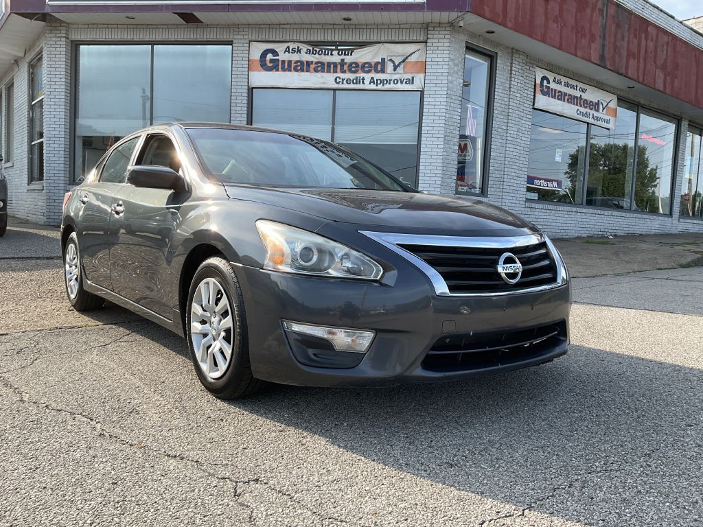 2013 Nissan Altima Image 1