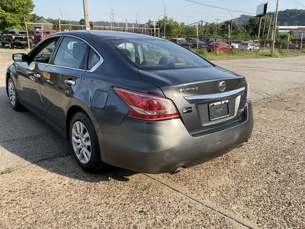 2013 Nissan Altima Image 7
