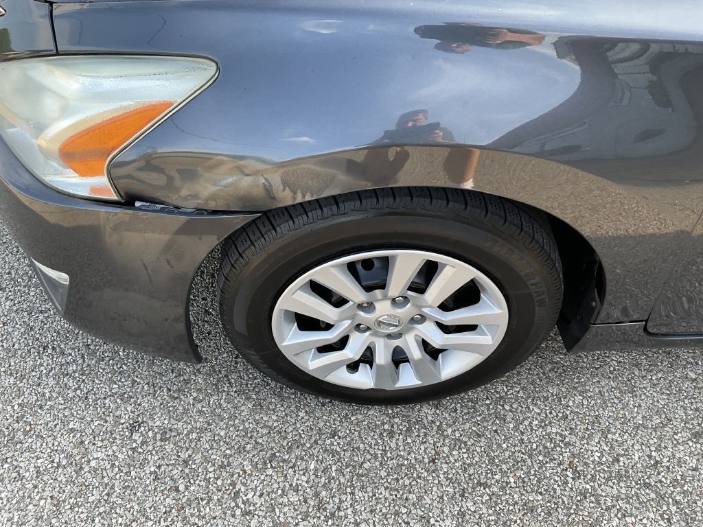 2013 Nissan Altima Image 9