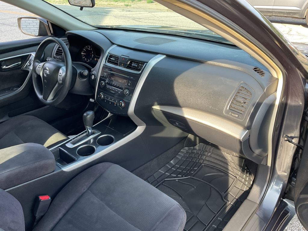 2013 Nissan Altima Image 19