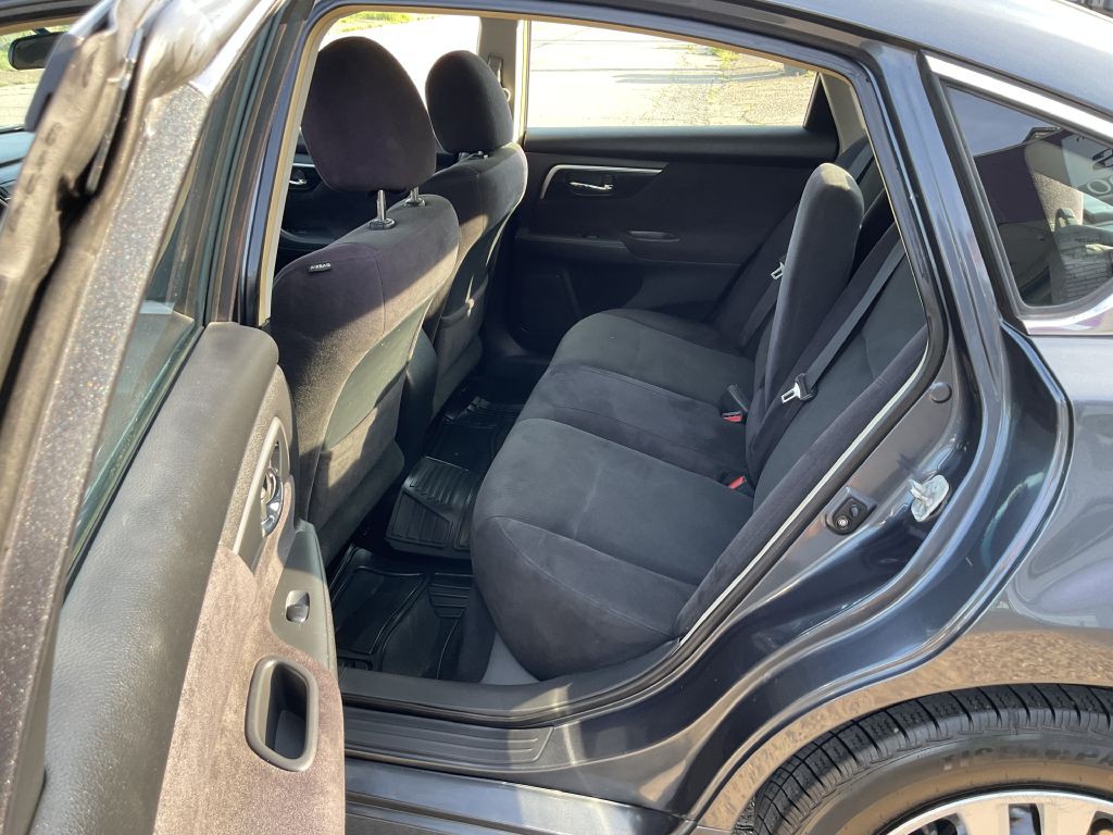 2013 Nissan Altima Image 20