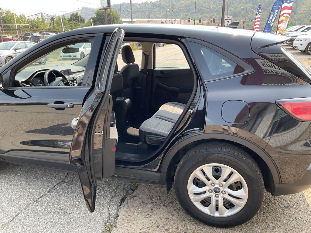 2020 Ford Escape Image 19