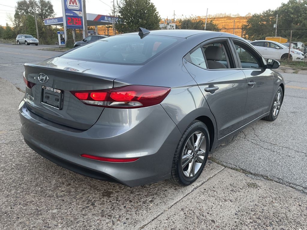 2018 Hyundai Elantra Image 3