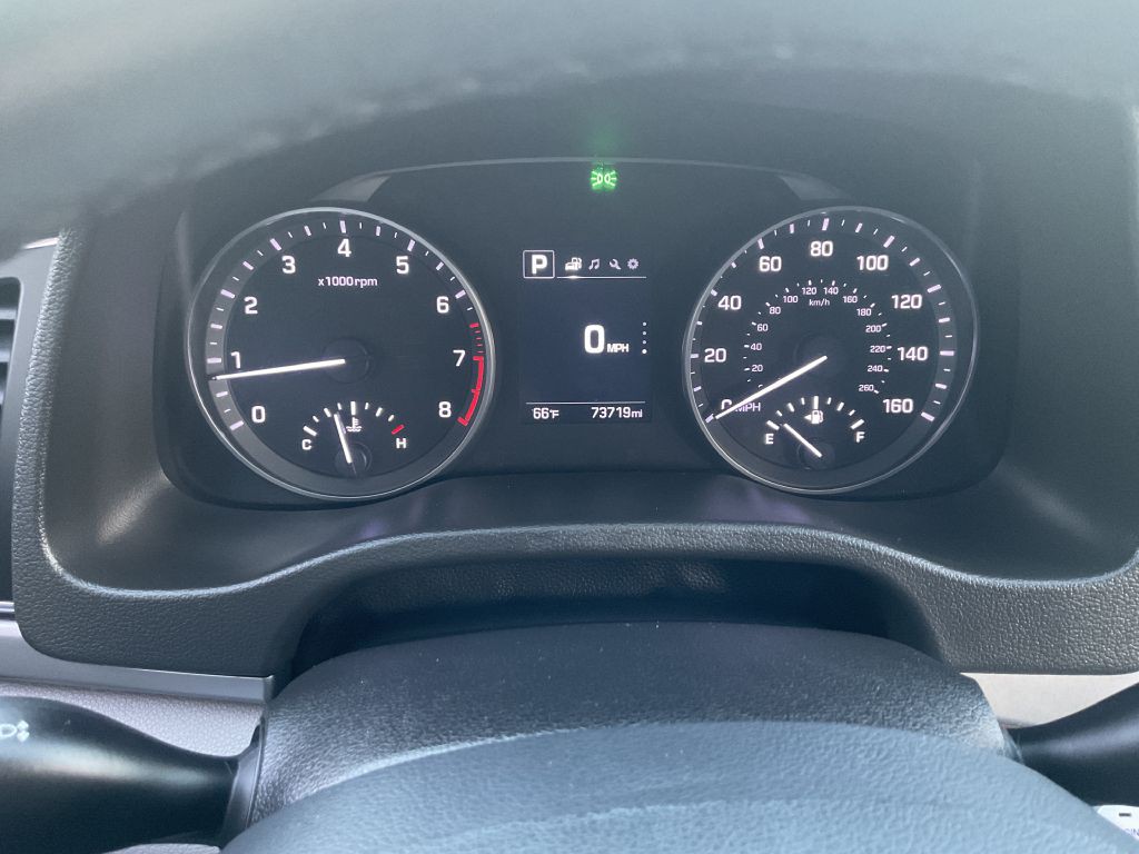 2018 Hyundai Elantra Image 34