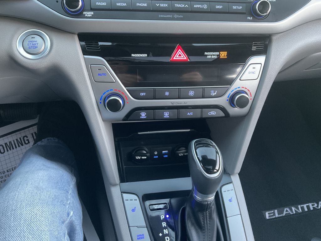 2018 Hyundai Elantra Image 36