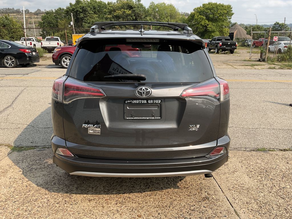 2017 Toyota Rav4 Image 8