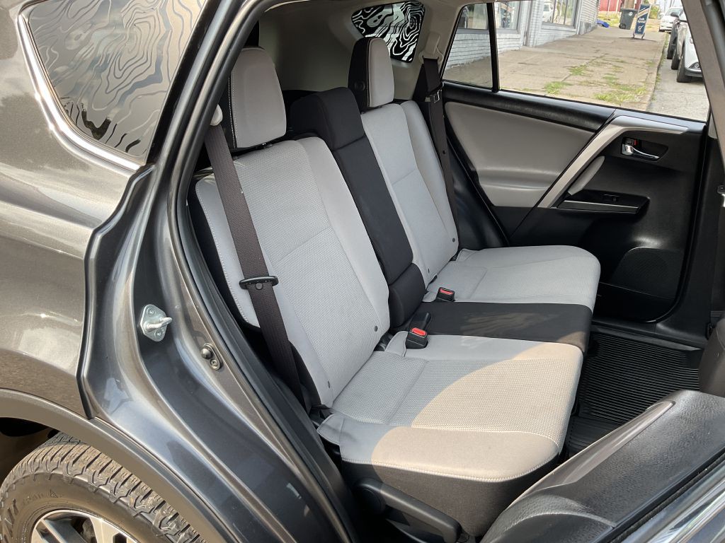 2017 Toyota Rav4 Image 23