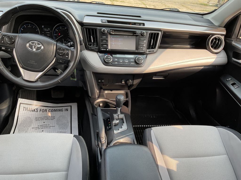 2017 Toyota Rav4 Image 30