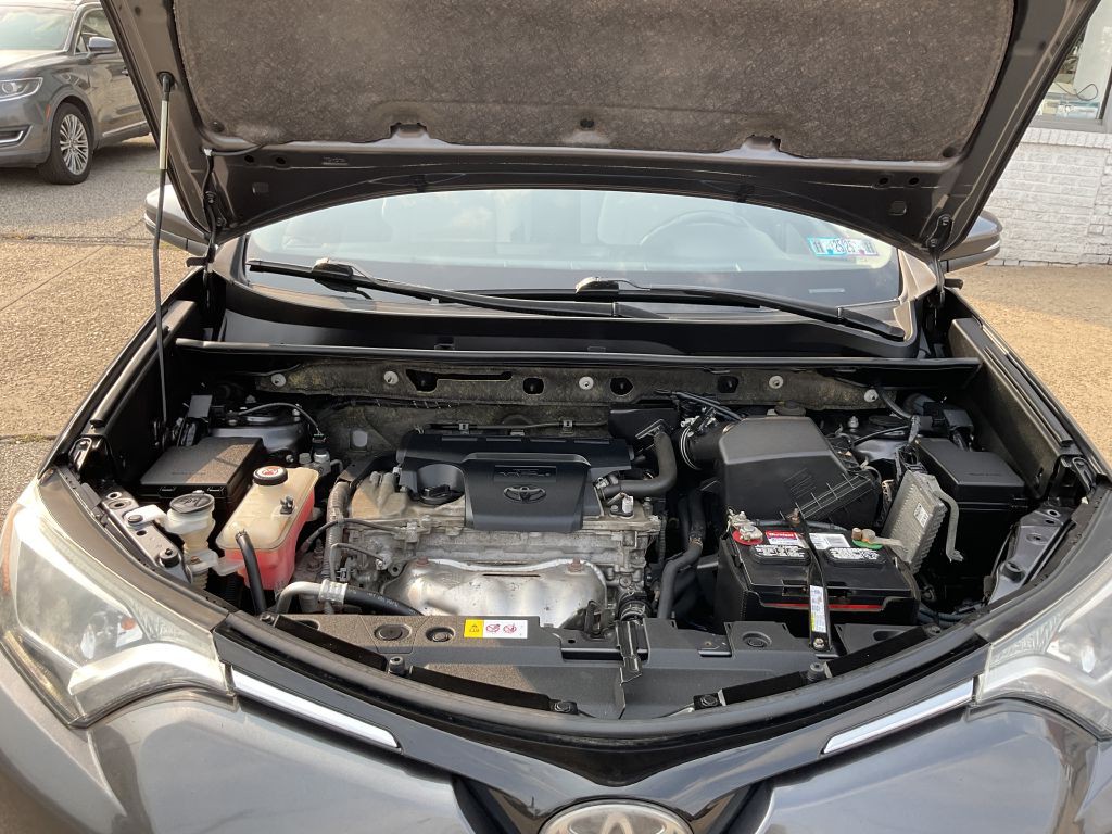 2017 Toyota Rav4 Image 38