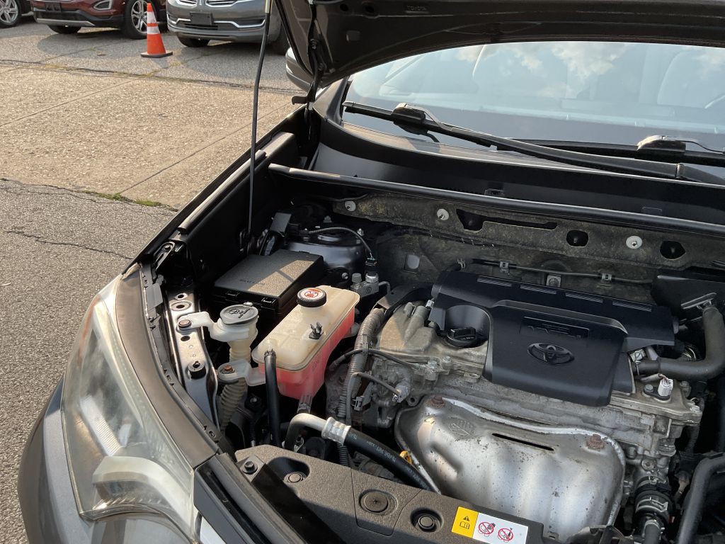2017 Toyota Rav4 Image 39