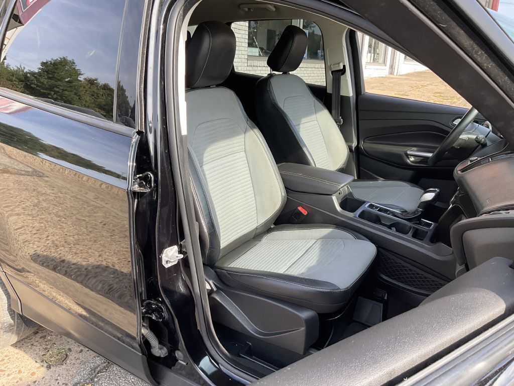 2019 Ford Escape Image 17