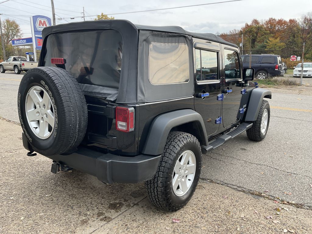 2013 Jeep Wrangler Unlimited Image 3