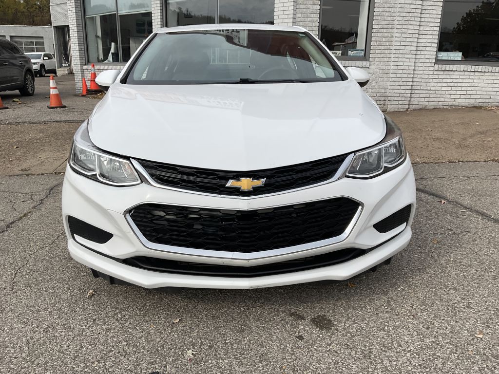 2018 Chevrolet Cruze Image 4