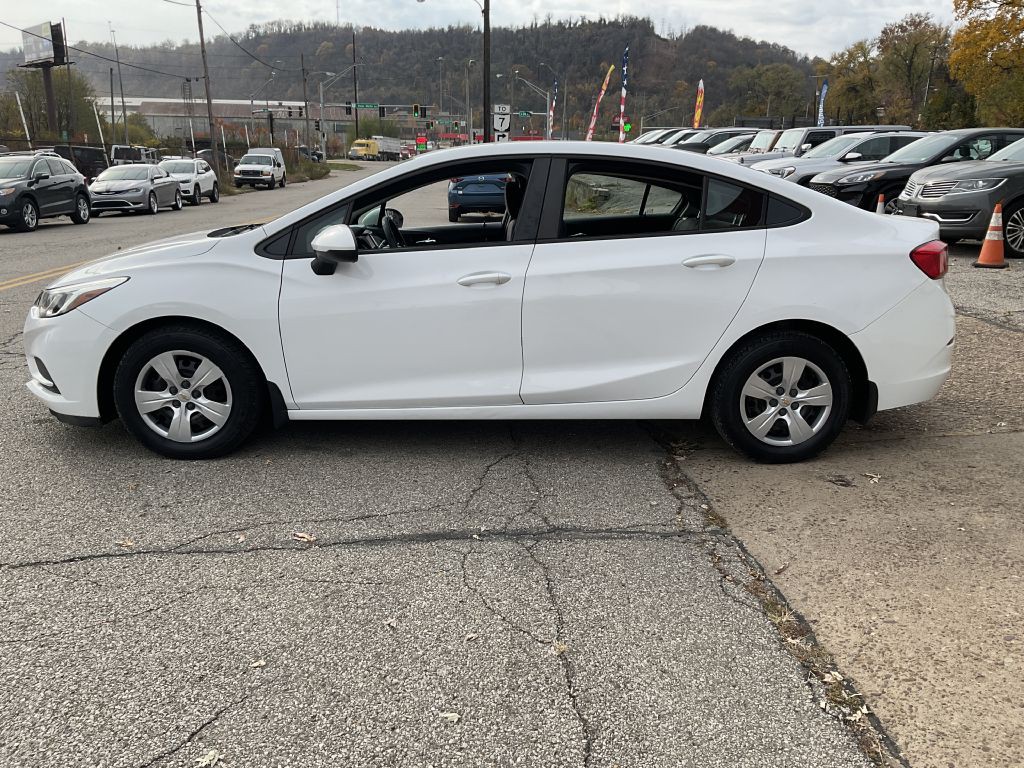 2018 Chevrolet Cruze Image 6