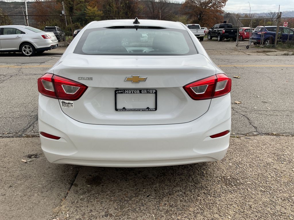 2018 Chevrolet Cruze Image 8