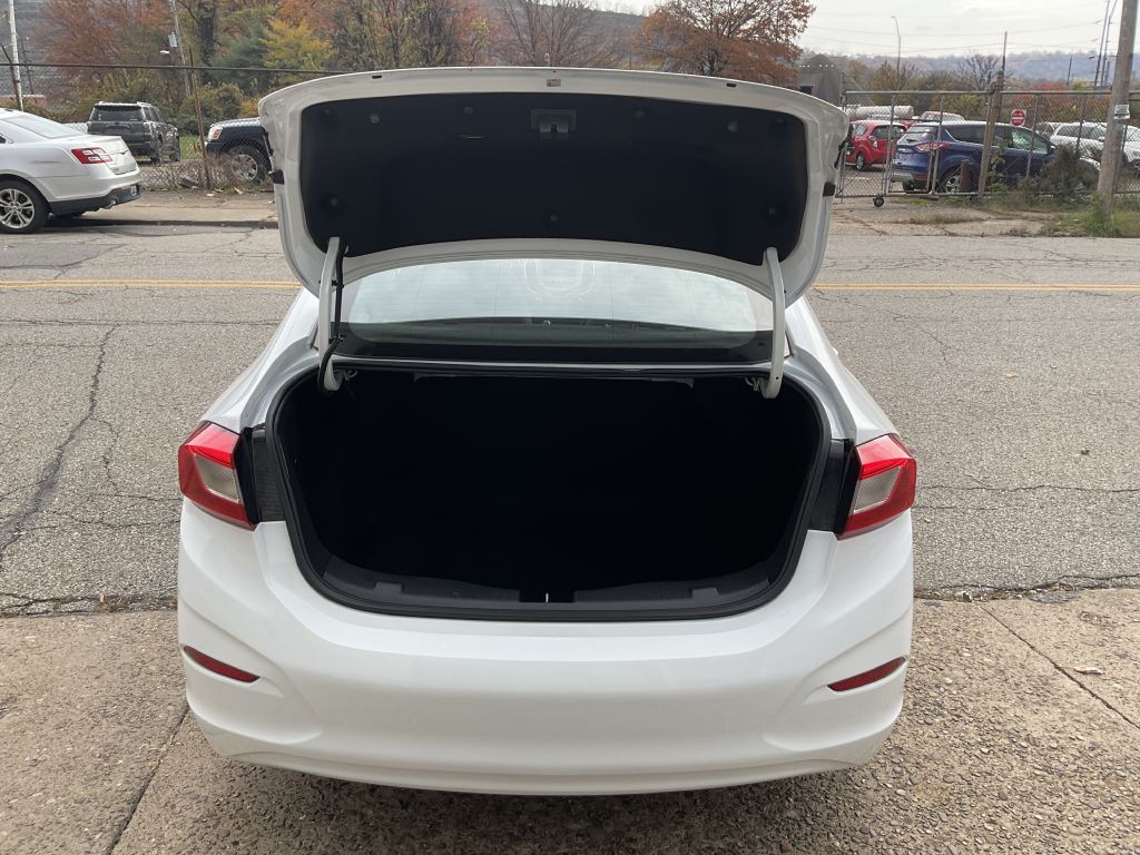 2018 Chevrolet Cruze Image 25