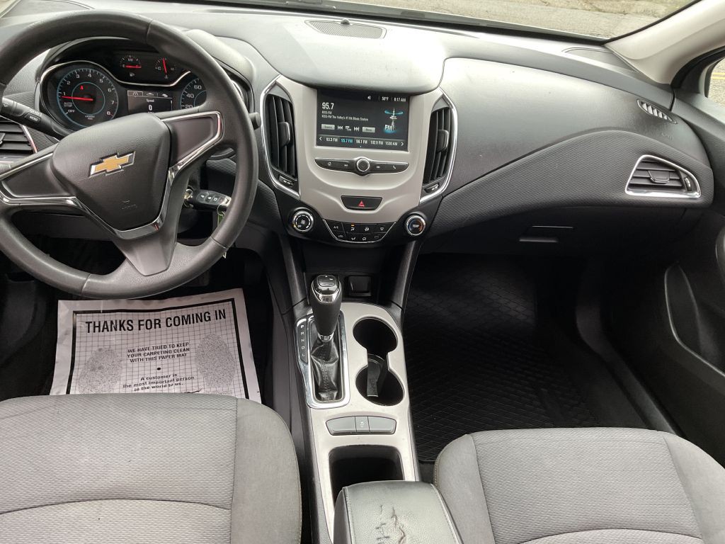 2018 Chevrolet Cruze Image 28