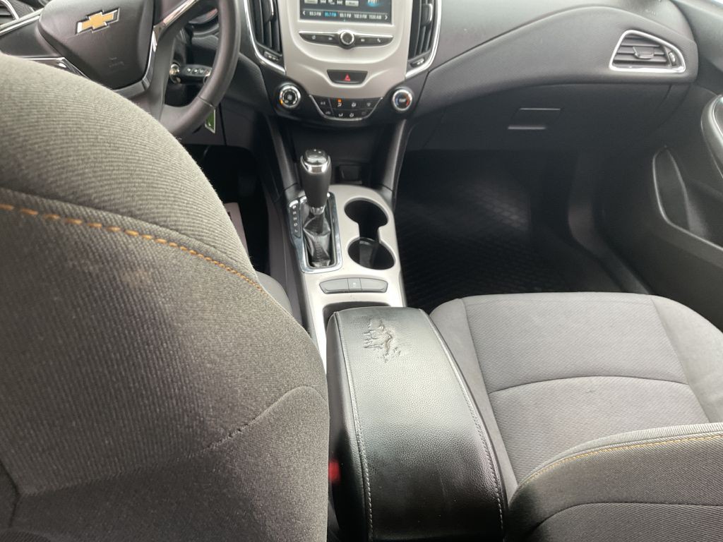 2018 Chevrolet Cruze Image 30