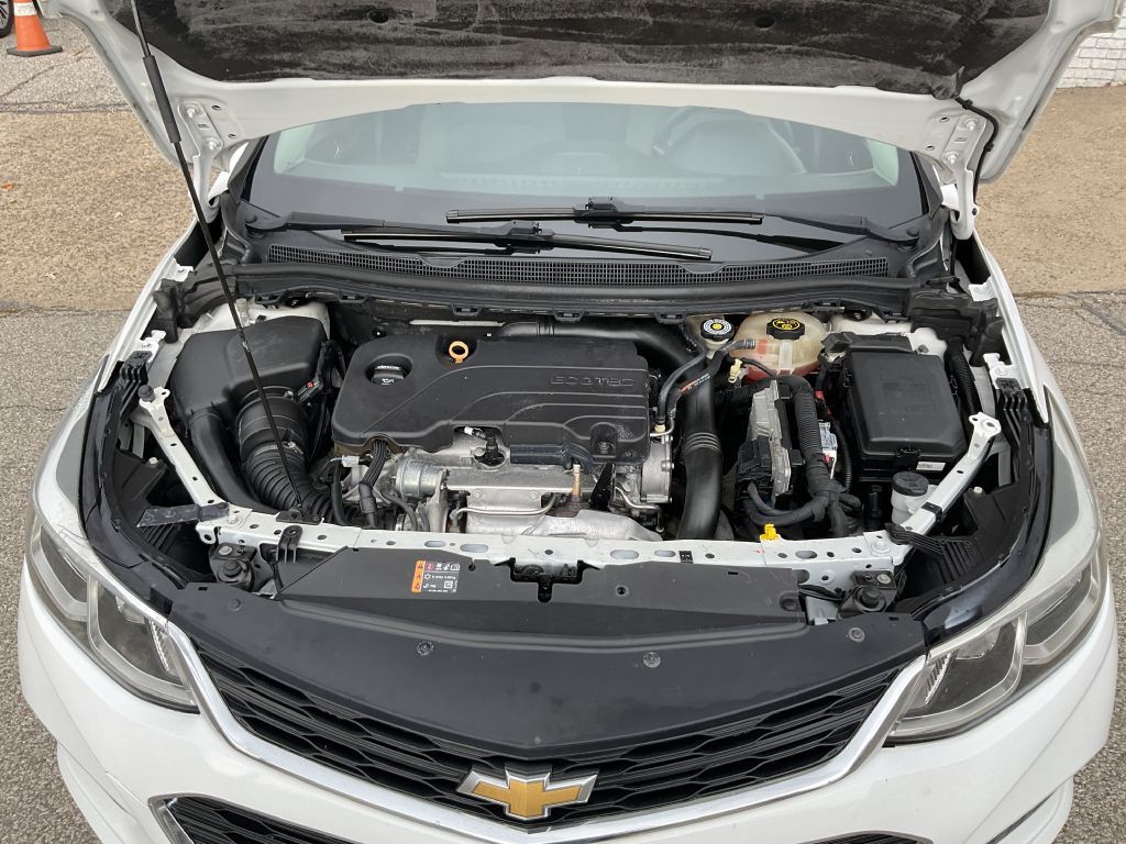 2018 Chevrolet Cruze Image 36