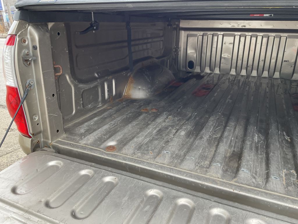 2006 Toyota Tundra Image 28