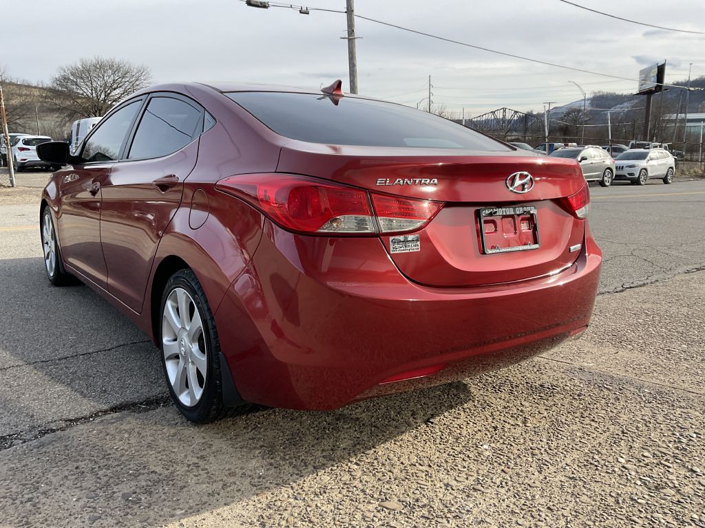2013 Hyundai Elantra Image 7
