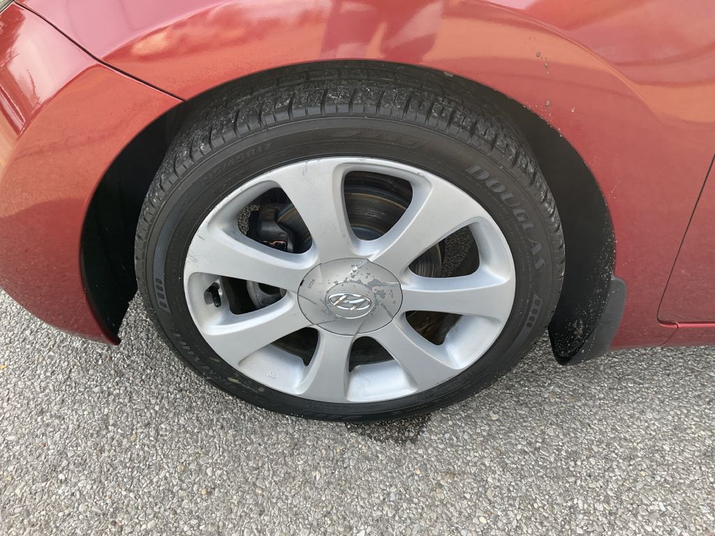 2013 Hyundai Elantra Image 9