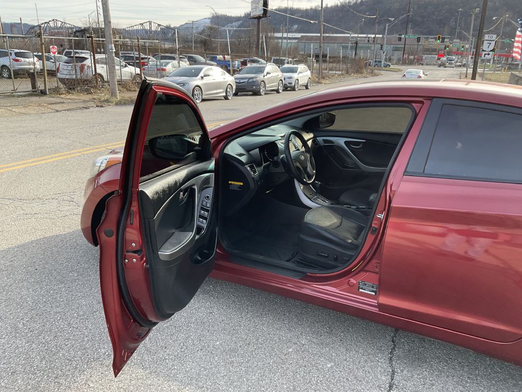 2013 Hyundai Elantra Image 13