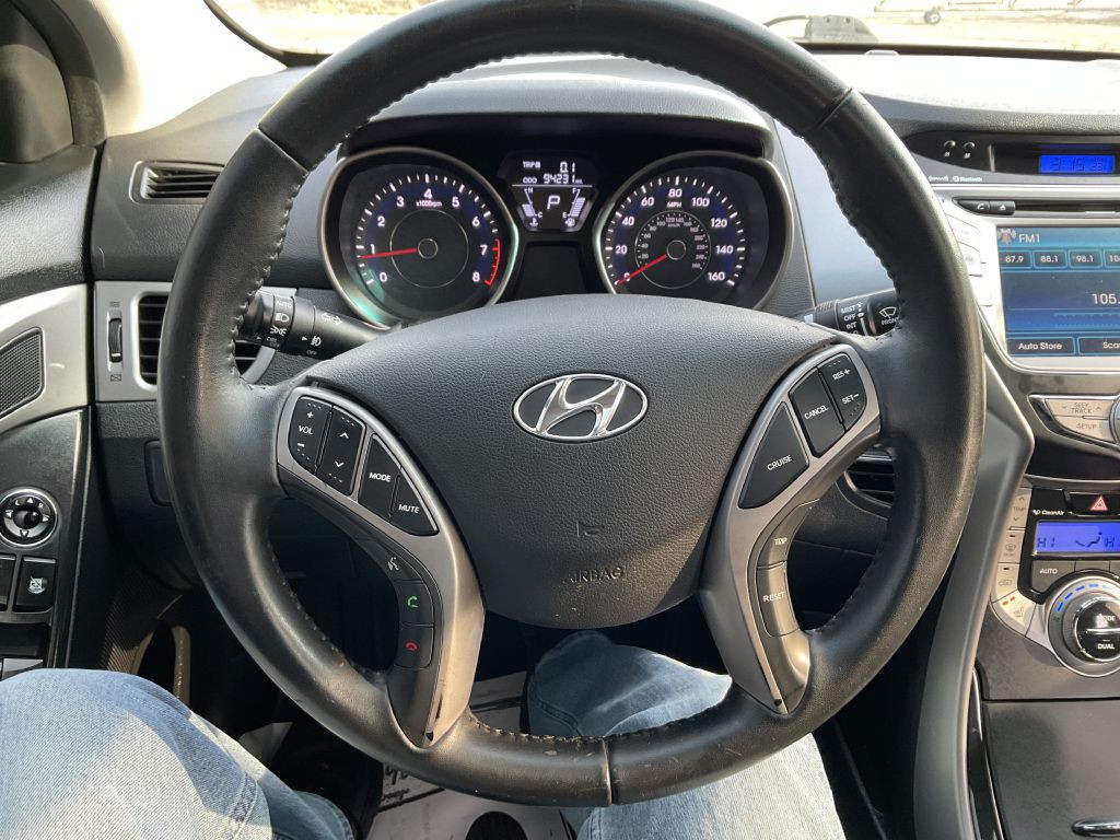 2013 Hyundai Elantra Image 35
