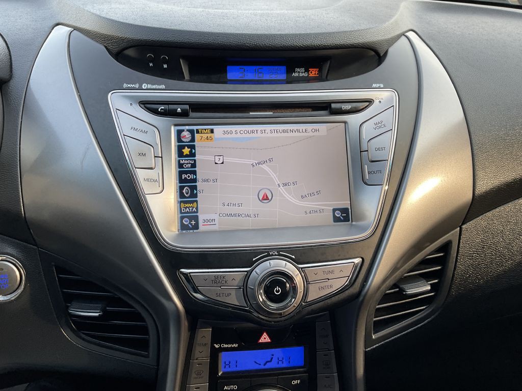 2013 Hyundai Elantra Image 36