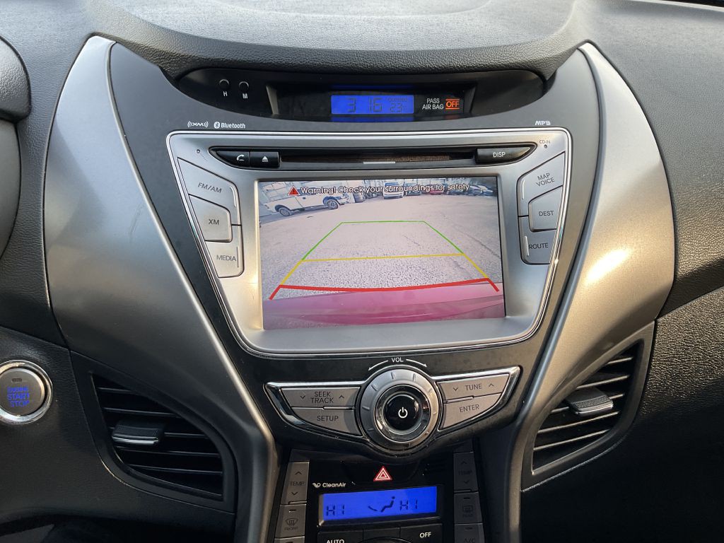 2013 Hyundai Elantra Image 37