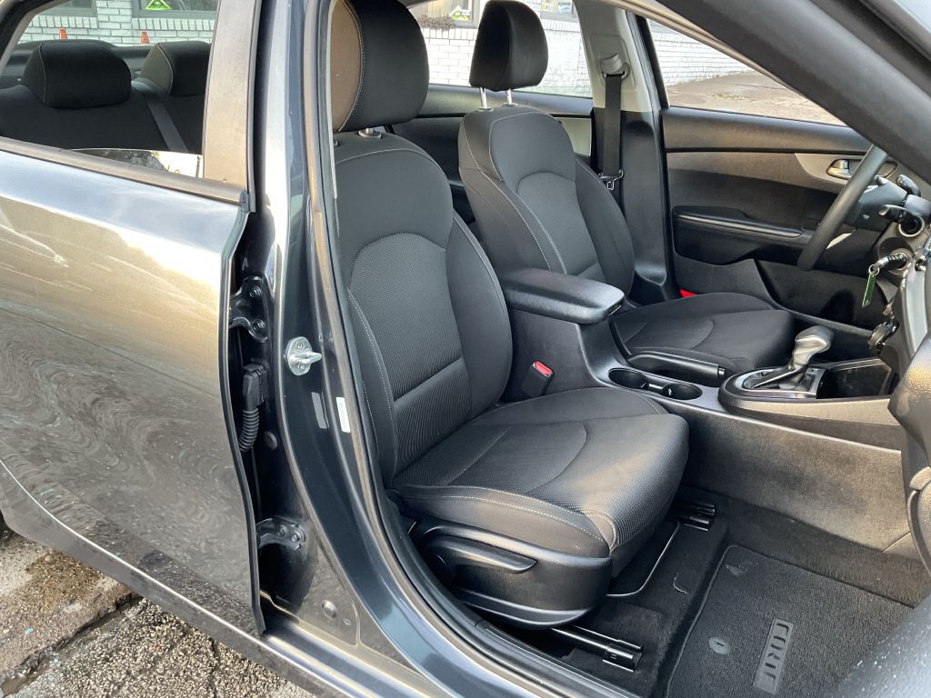 2019 Kia Forte Image 17