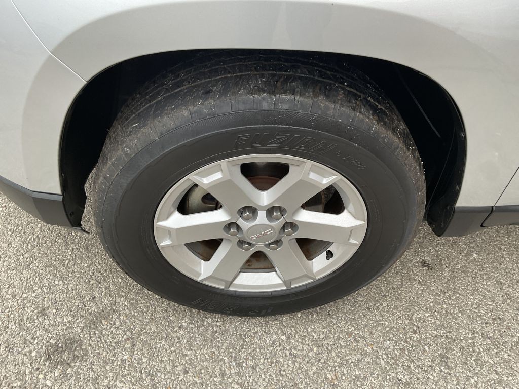 2015 GMC Acadia Image 9