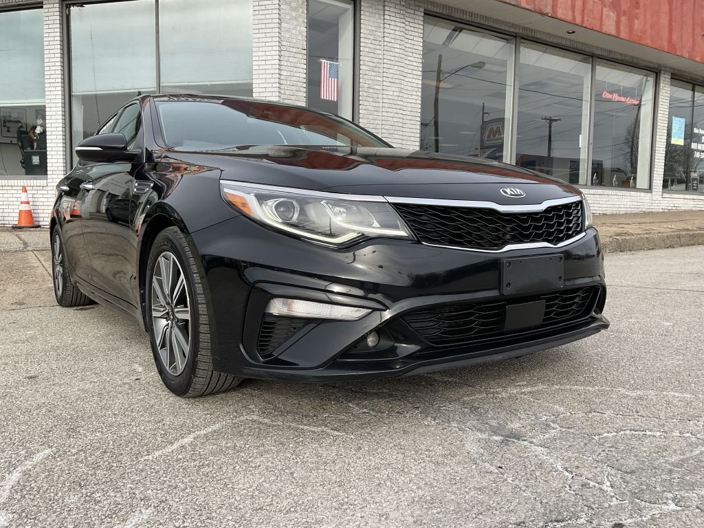 2020 Kia Optima Image 1