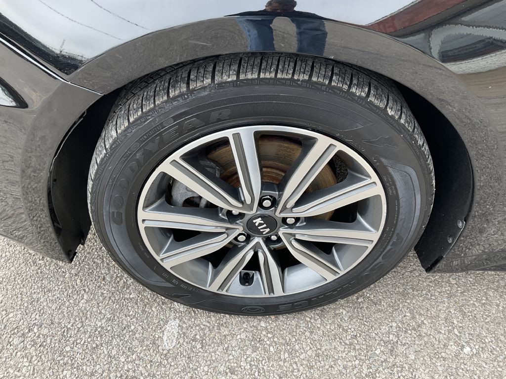 2020 Kia Optima Image 9