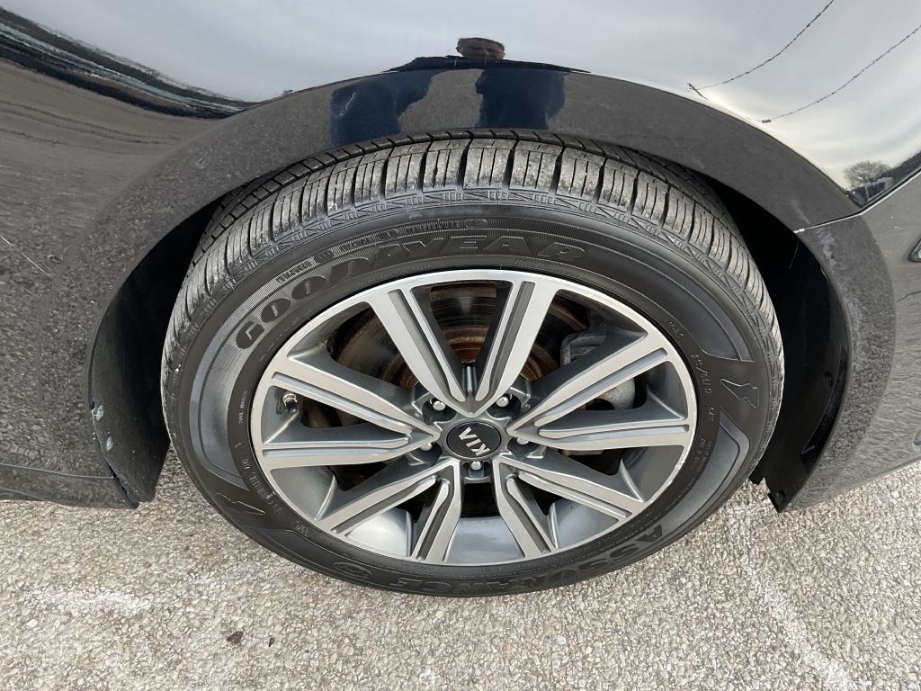 2020 Kia Optima Image 11