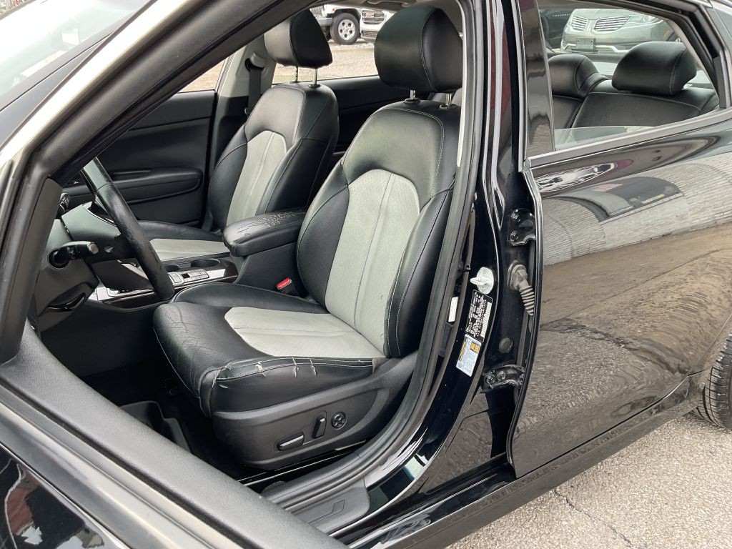 2020 Kia Optima Image 14