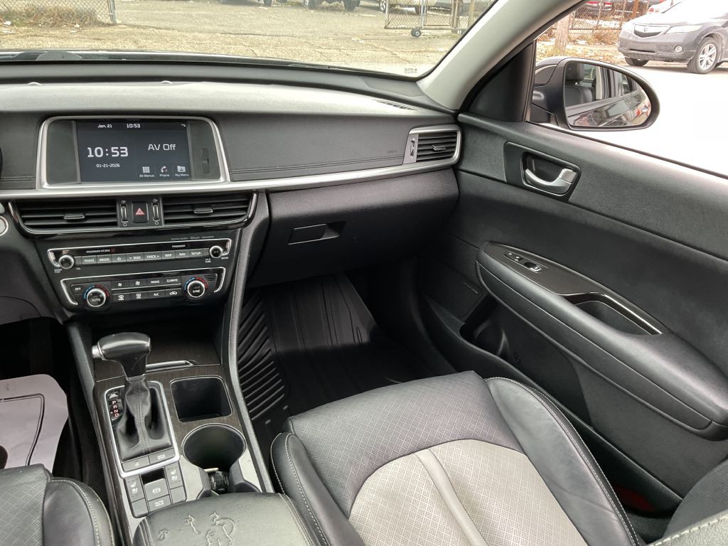 2020 Kia Optima Image 30