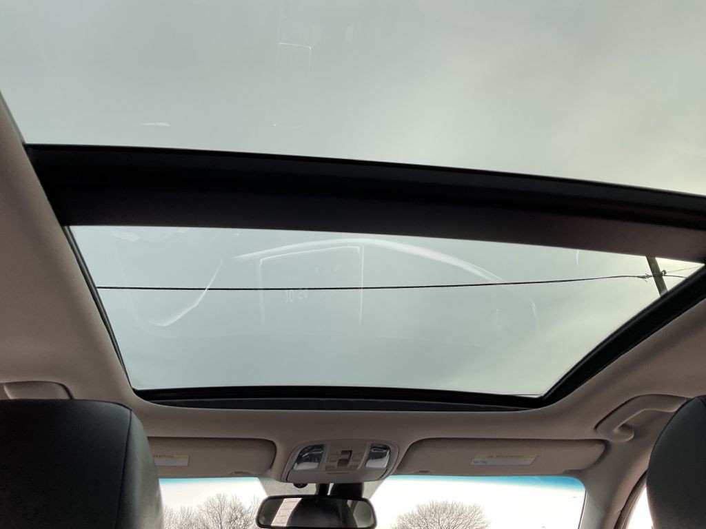 2020 Kia Optima Image 32