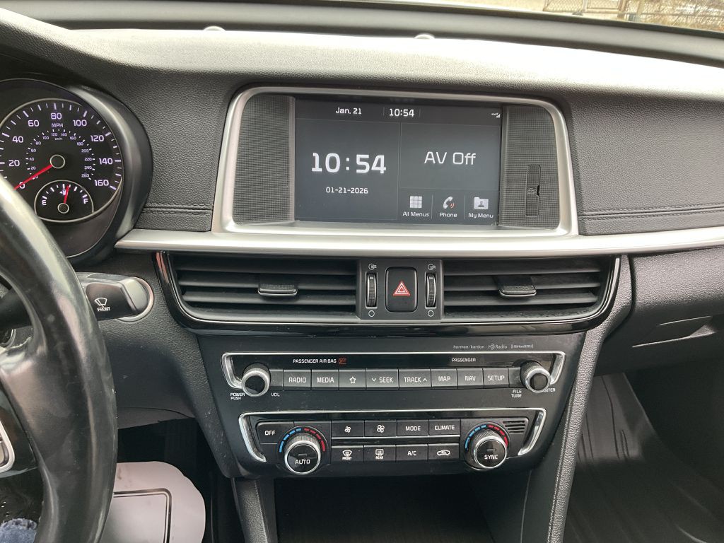 2020 Kia Optima Image 38