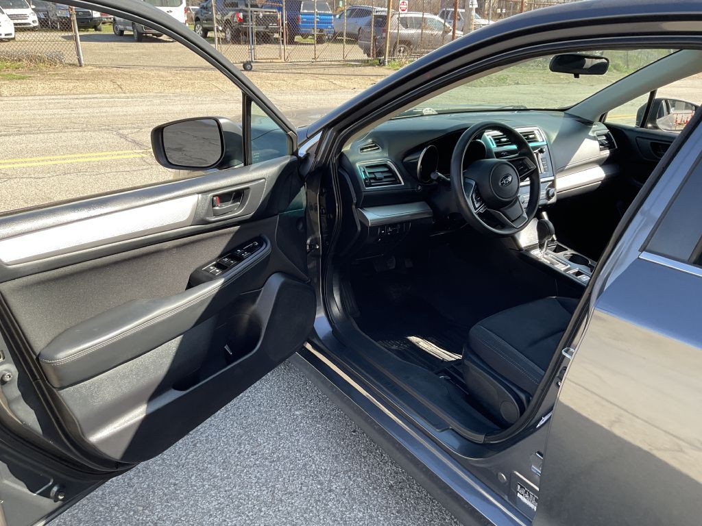 2018 Subaru Legacy Image 15