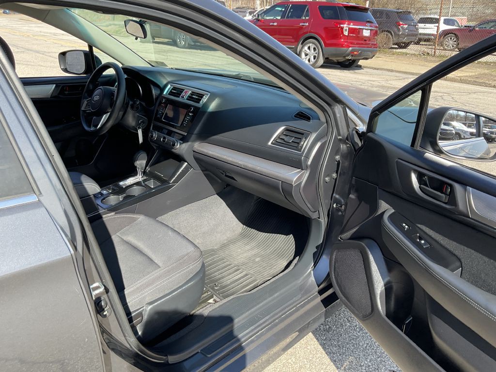 2018 Subaru Legacy Image 18